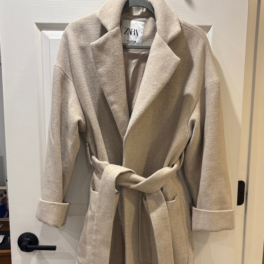 Zara Women's Beige Trench Coat